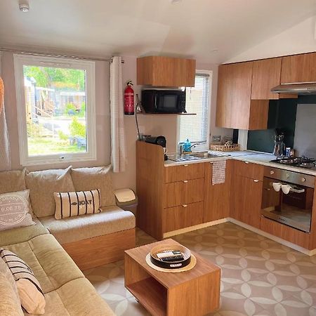 Mobil Home Camping 4 Etoiles Les Viviers 2 Chambres Леж-Кап-Ферре Экстерьер фото