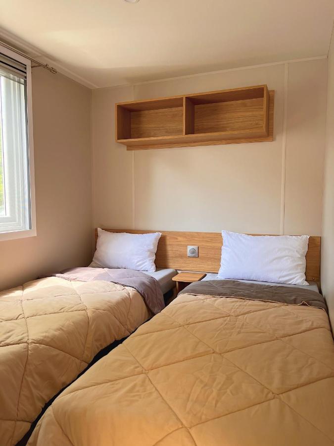 Mobil Home Camping 4 Etoiles Les Viviers 2 Chambres Леж-Кап-Ферре Экстерьер фото